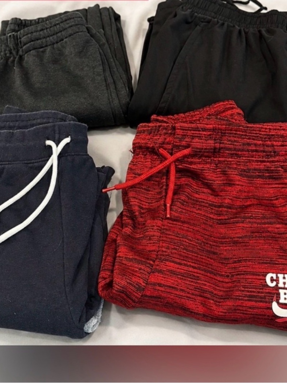 NBA Chicago Bulls Red and Black Marled Sweatpants